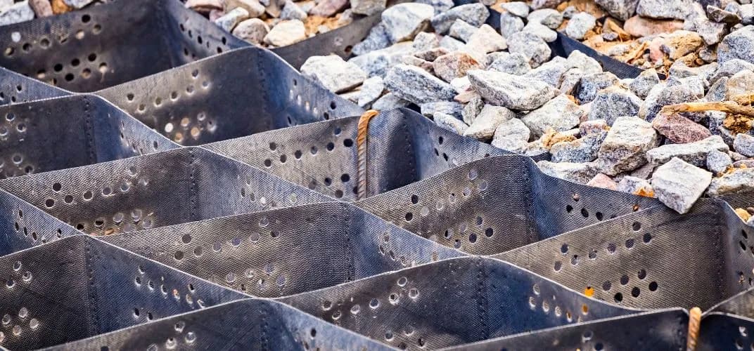 Jaka geokrata na podjazd? Wybierz najlepszą opcję dla swojego garażu