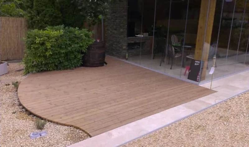 Jak zbudować taras na działce - proste metody i cenne wskazówki