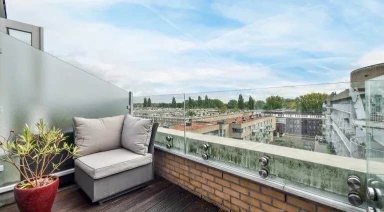 Jak ozdobić taras na lato – 10 pomysłów, które zachwycą gości