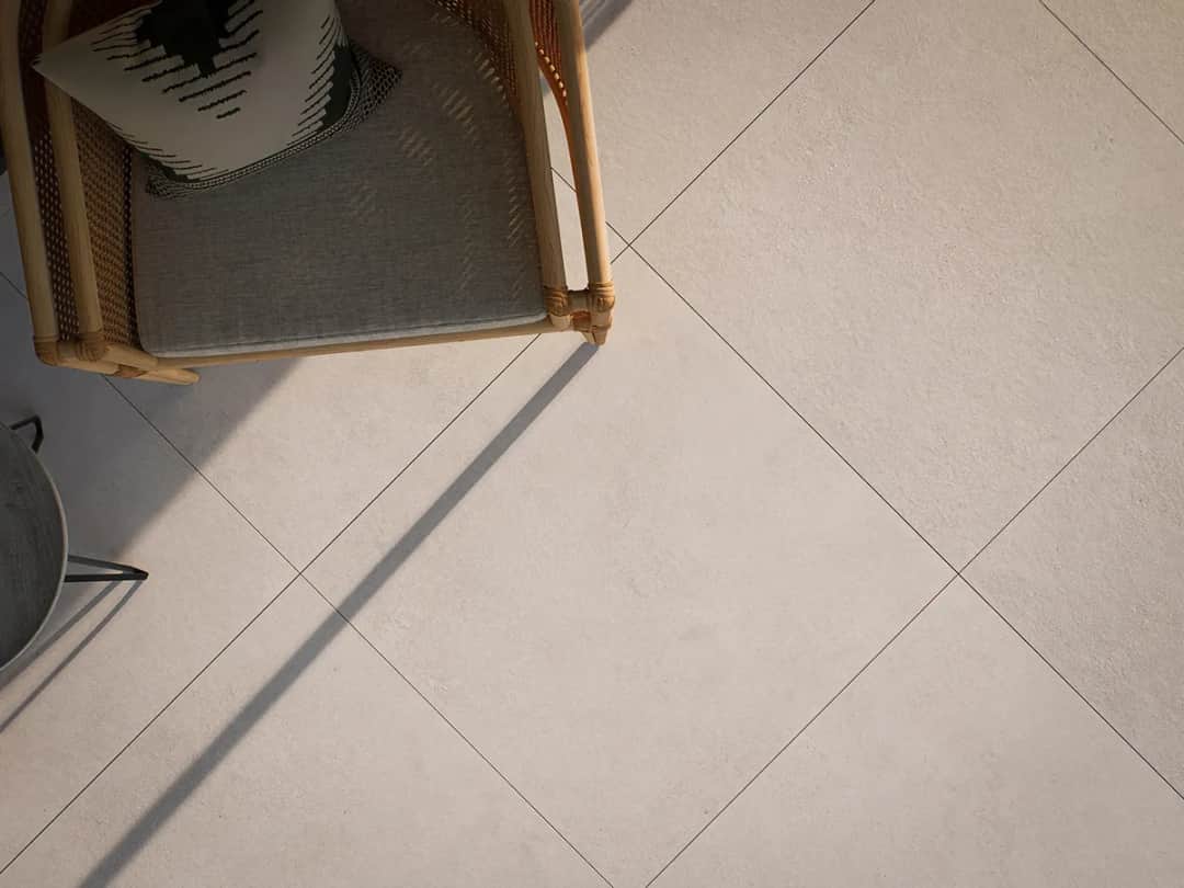 Klinkier czy gres na taras: który materiał wybrać, by uniknąć problemów?