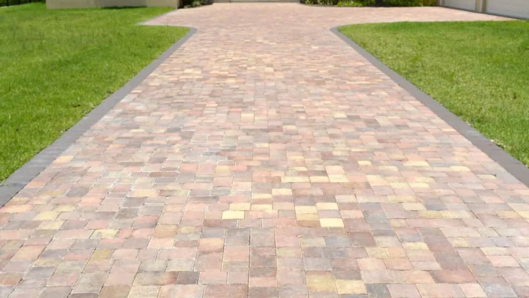 Jaki kamień na podjazd: wybierz najlepszy materiał i uniknij błędów