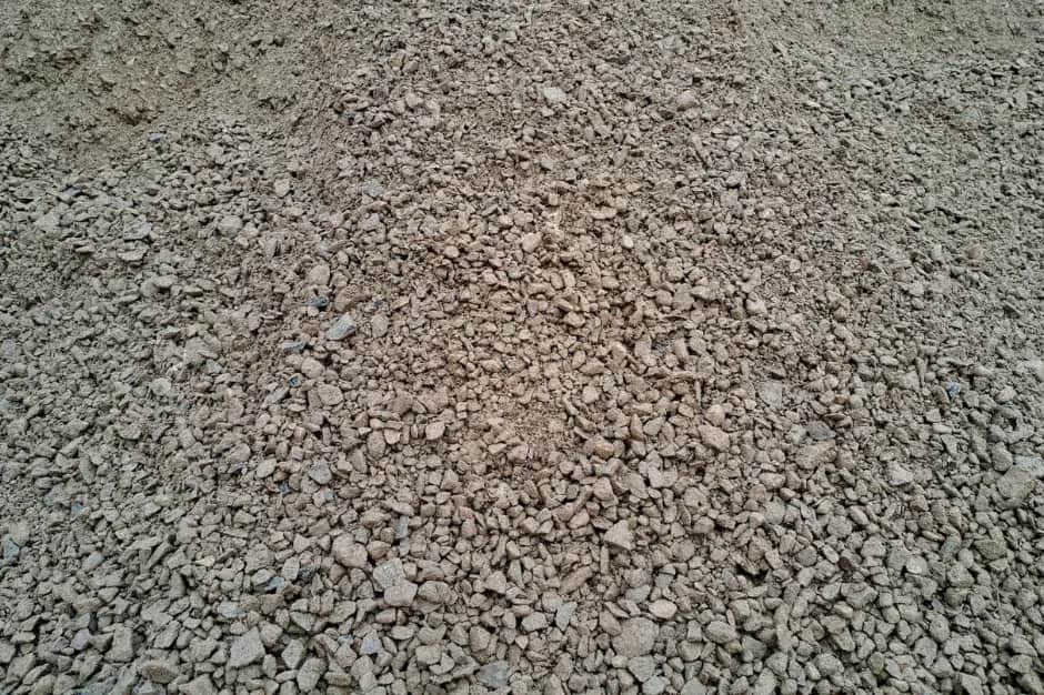 Jaki żwir na podjazd? Wybierz najlepszy materiał i uniknij błędów